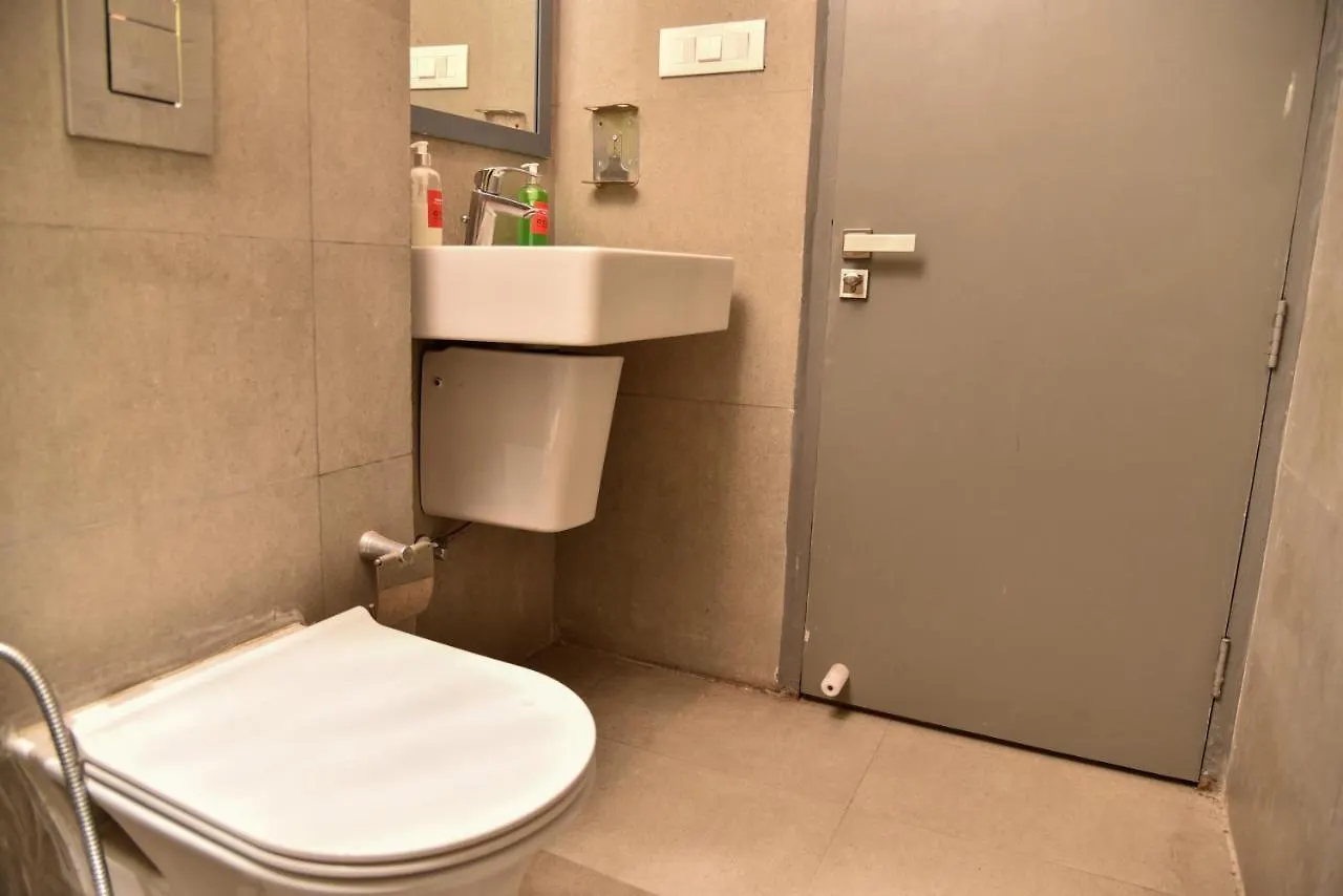 Hotel White Saffron Delhi